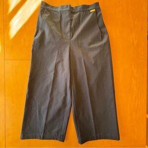 St John Sport 6 Navy Blue Wide Leg Crop Pants